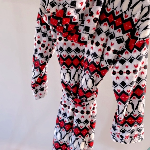 Vera Bradley Hooded Fleece Penguin Robe Hooded ✨ Red + Gray Size Medium - Picture 8 of 8